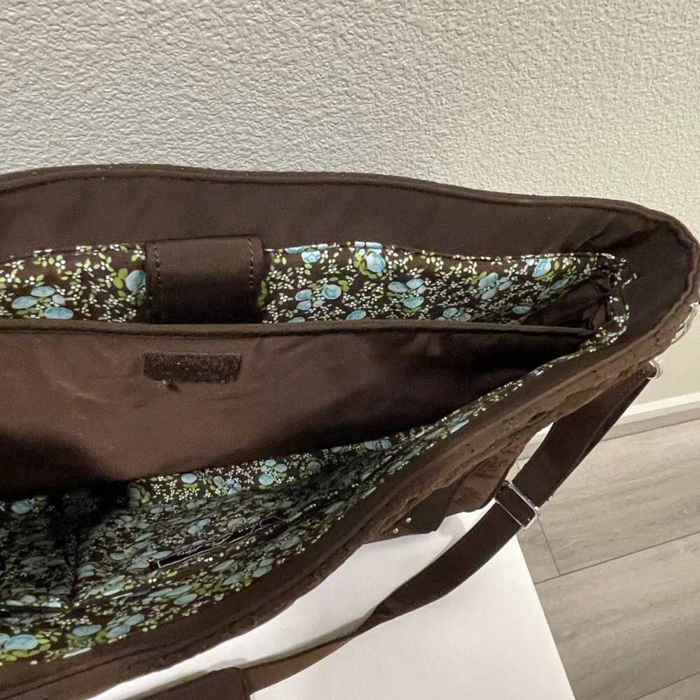 VERA BRADLEY Quilted Microfiber Attache Briefcase/Laptop Messenger Bag Brown